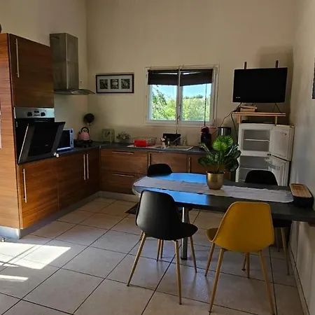 Monplaisir Zen Pensión 4*